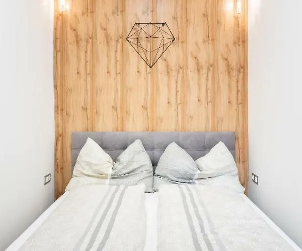 Modern 2 Bedroom With Free Airport Transfer * Budapeste