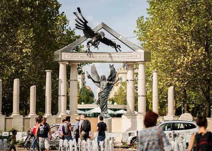 Modern 2 Bedroom With Free Airport Transfer Budapeste