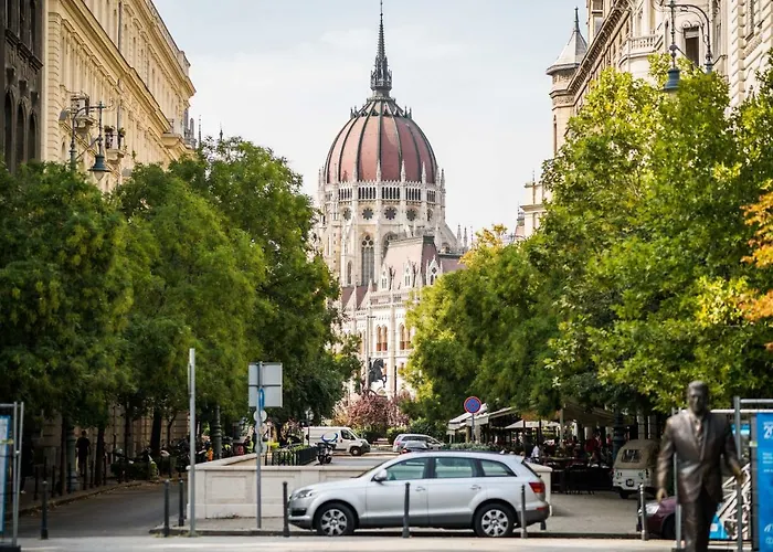 Modern 2 Bedroom With Free Airport Transfer Budapeste