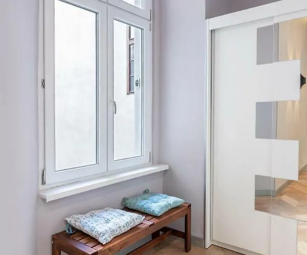Modern 2 Bedroom With Free Airport Transfer Budapeste