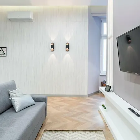 Modern 2 Bedroom With Free Airport Transfer * Budapeszt