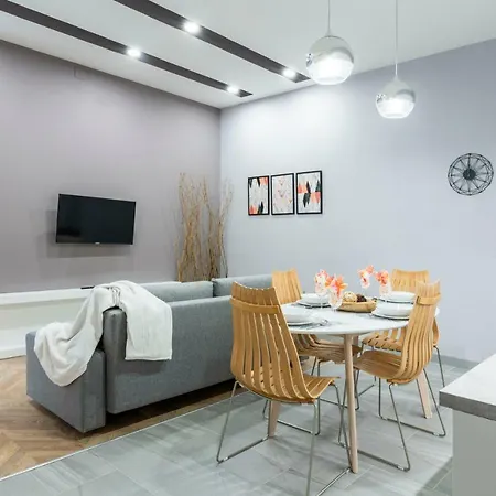 Modern 2 Bedroom With Free Airport Transfer Apartament Budapeszt