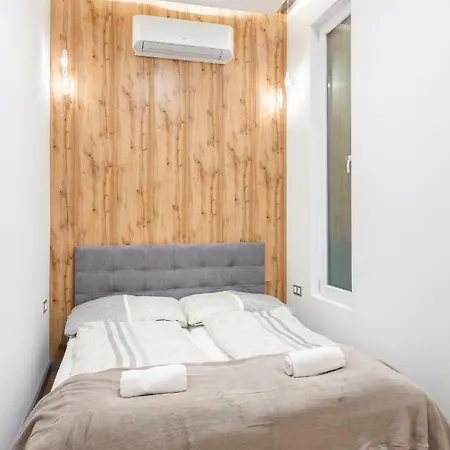 Modern 2 Bedroom With Free Airport Transfer Apartament Budapeszt