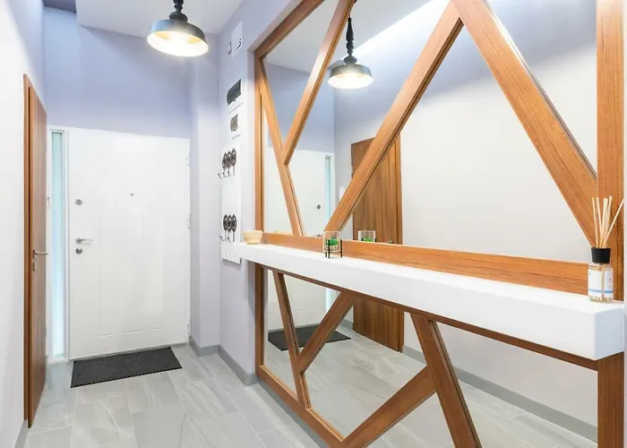 Modern 2 Bedroom With Free Airport Transfer Apartament Budapesta