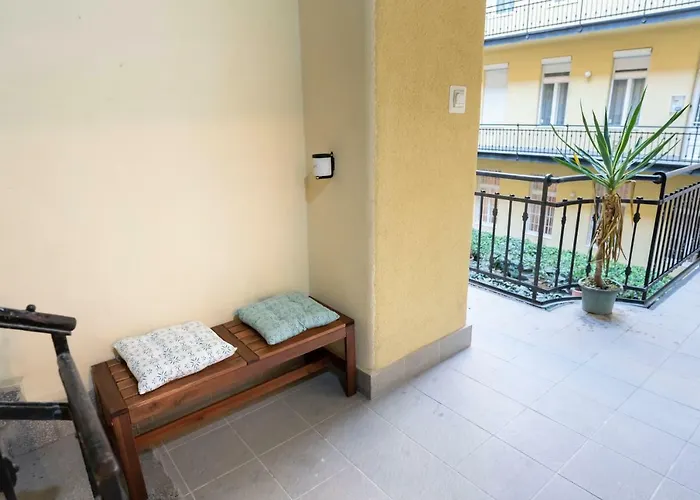 Modern 2 Bedroom With Free Airport Transfer