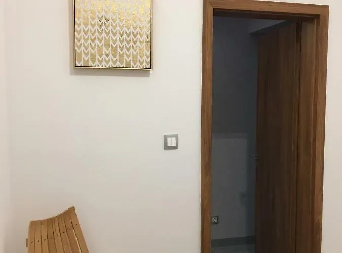 Modern 2 Bedroom With Free Airport Transfer Budapesta